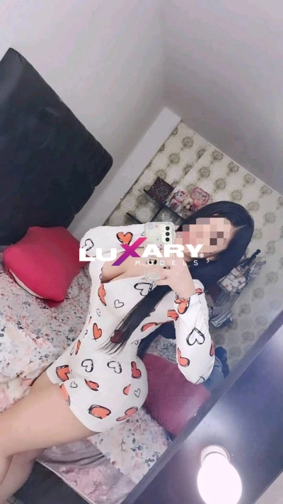 Leonela 935309450, kines en Miraflores